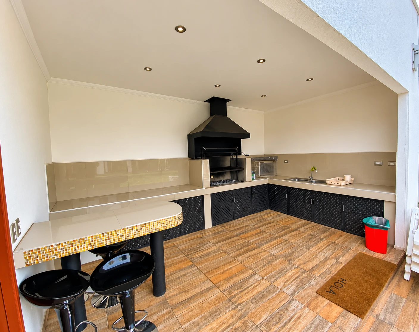 Quincho exterior equipado